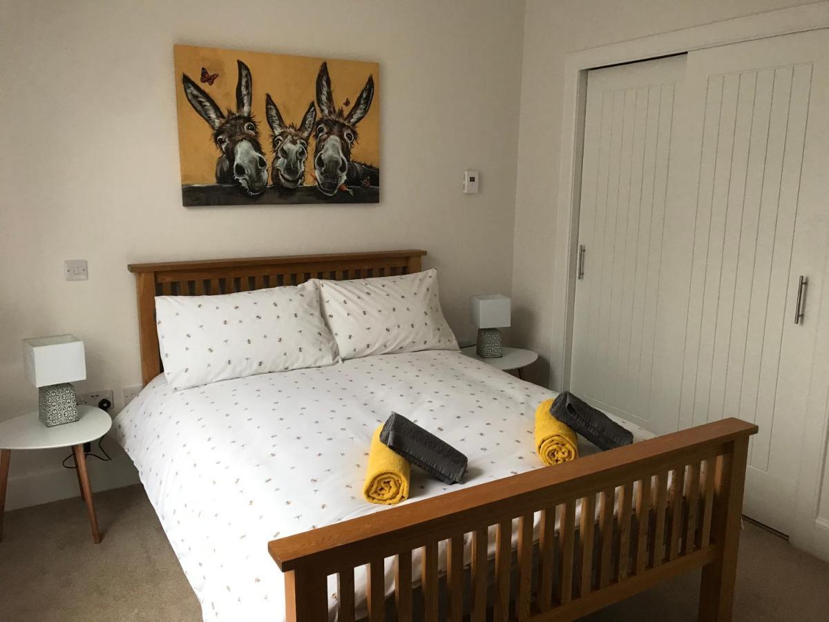 No 7 Quiet, Two Bedroom Ground Floor Flat In Tornagrain Great For Early Airport Departures Or Late Flights Dalcross 외부 사진