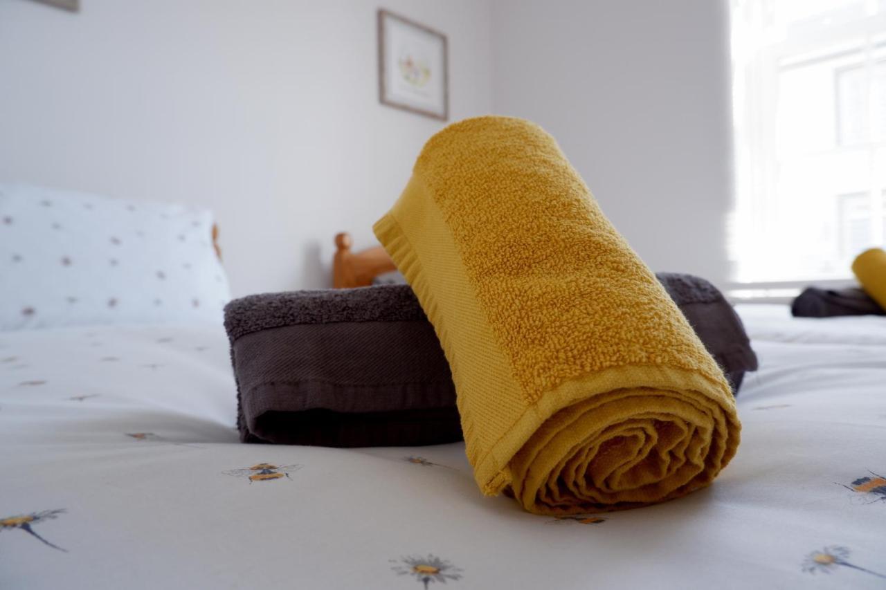 No 7 Quiet, Two Bedroom Ground Floor Flat In Tornagrain Great For Early Airport Departures Or Late Flights Dalcross 외부 사진
